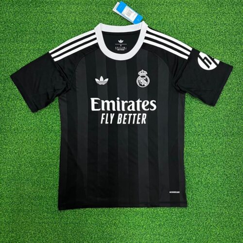 IMG-20250721-WA0089 Real Madrid Black Goal Keeper Jersey 25-26 master