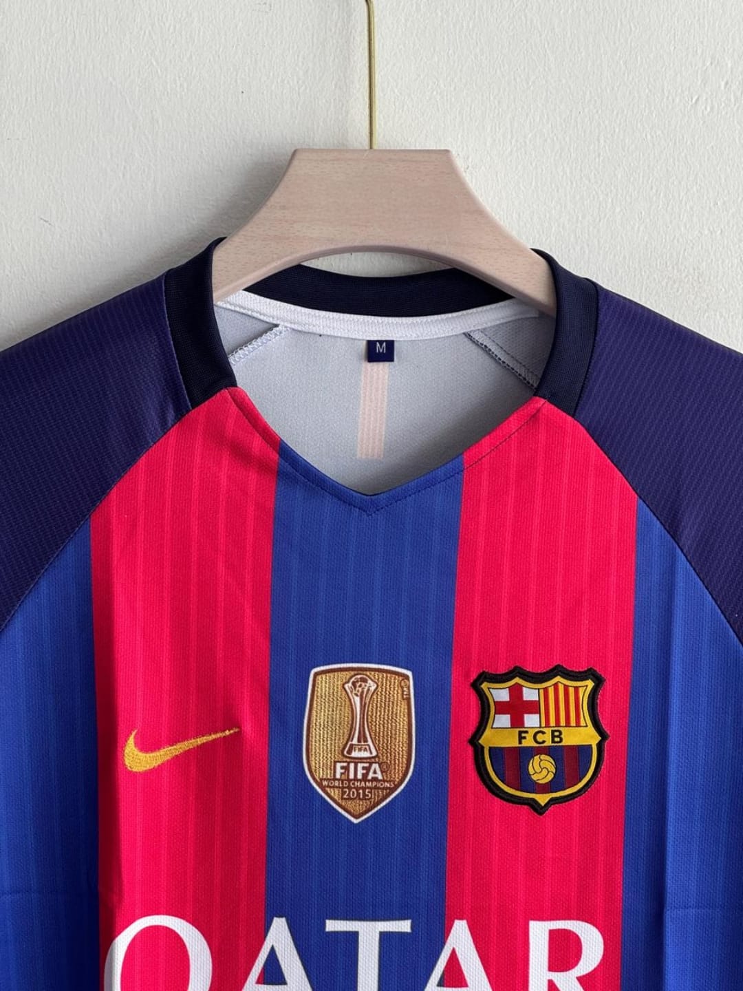 Fc Barcelona 2017 home retro Messi  (Embroidery) - Image 2